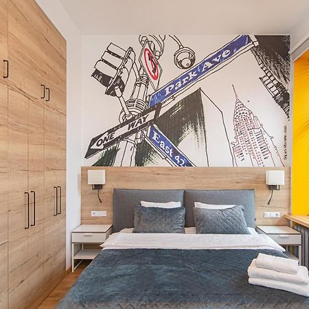 Modern Vilnius Old Town Apartment With Free Parking Exteriör bild