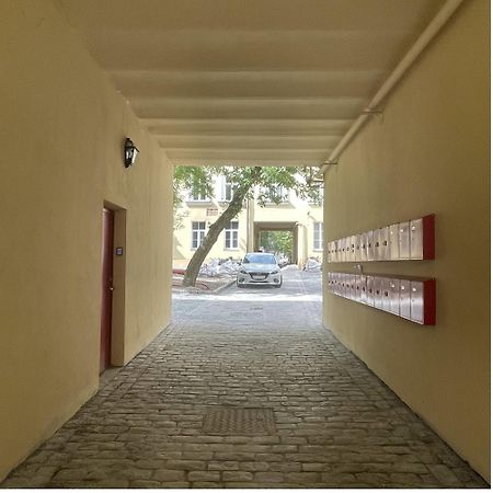 Modern Vilnius Old Town Apartment With Free Parking Exteriör bild