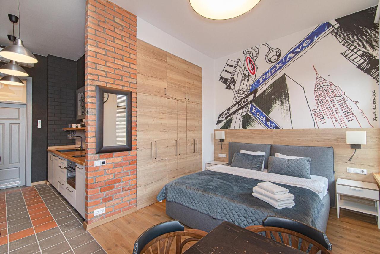 Modern Vilnius Old Town Apartment With Free Parking Exteriör bild
