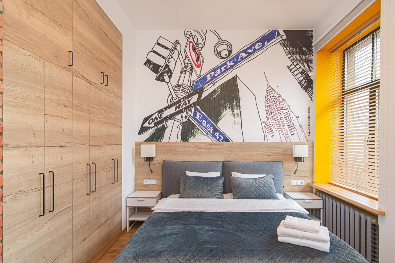 Modern Vilnius Old Town Apartment With Free Parking Exteriör bild