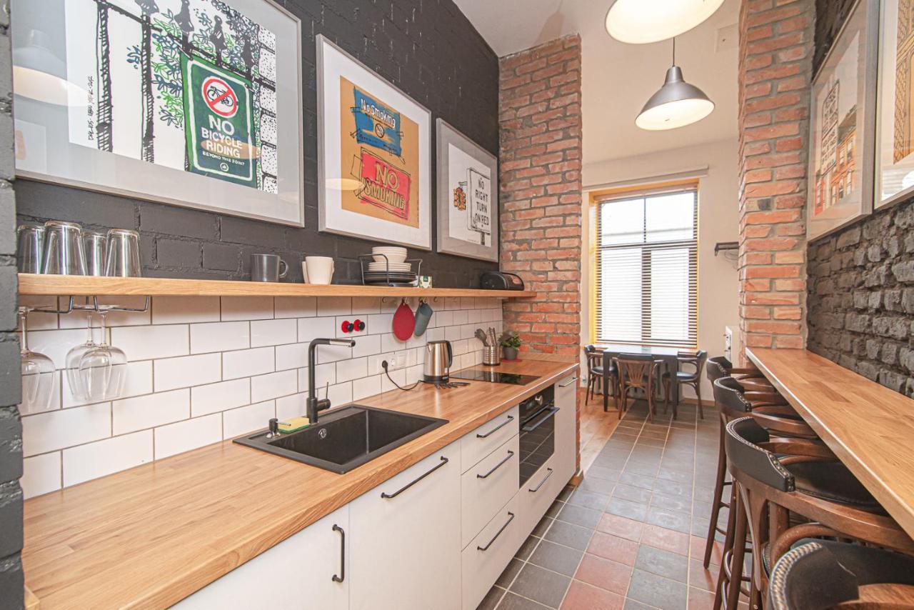 Modern Vilnius Old Town Apartment With Free Parking Exteriör bild
